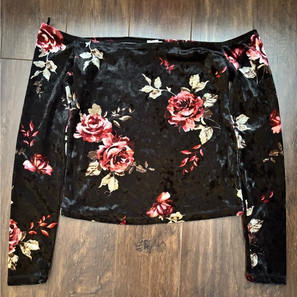 Garage Tops - Garage off shoulder long sleeve